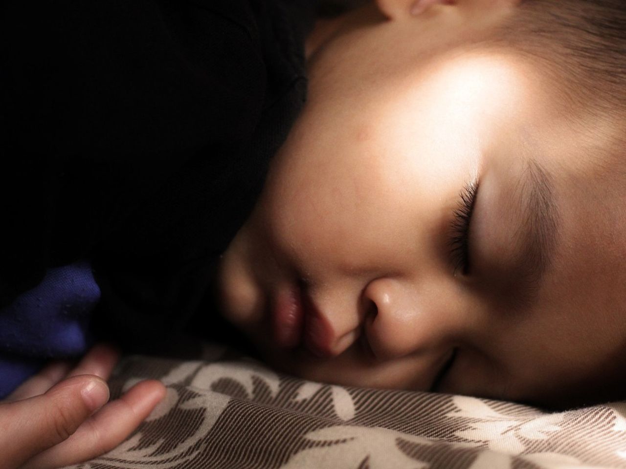 Help Child Sleep